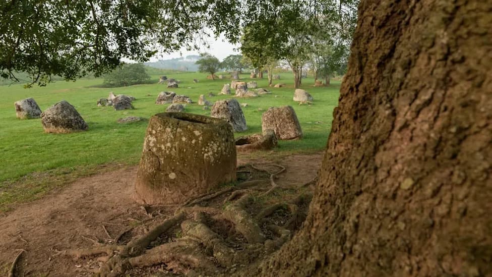 Laos’ Plain of Jars Breakthrough: Giant Stone Vessel Held Remains of 37+ People