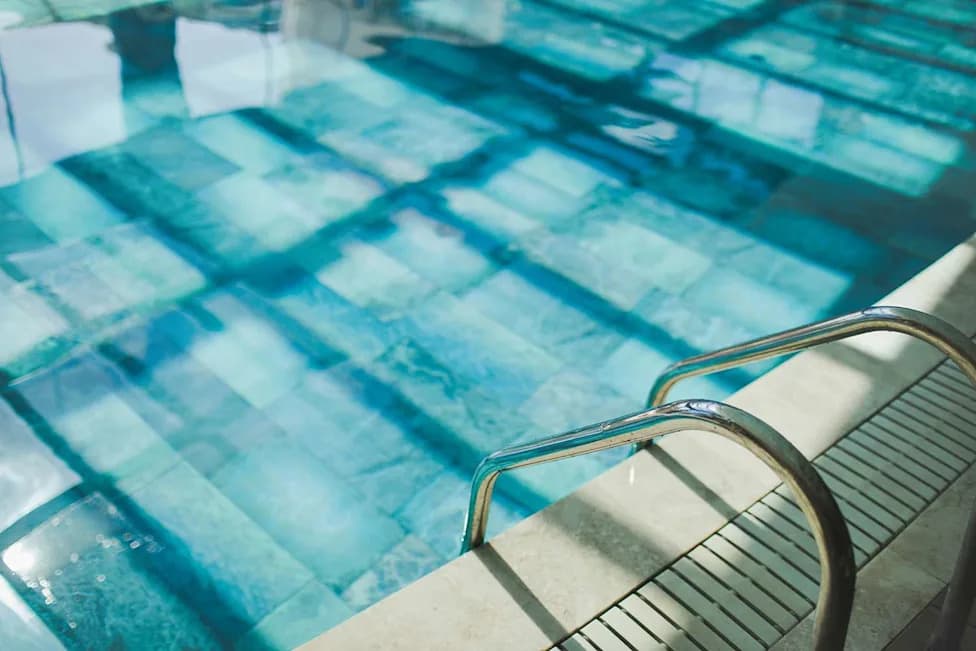5-Year-Old Found Unconscious in Florida Airbnb Pool Dies — Homicide Detectives Investigating