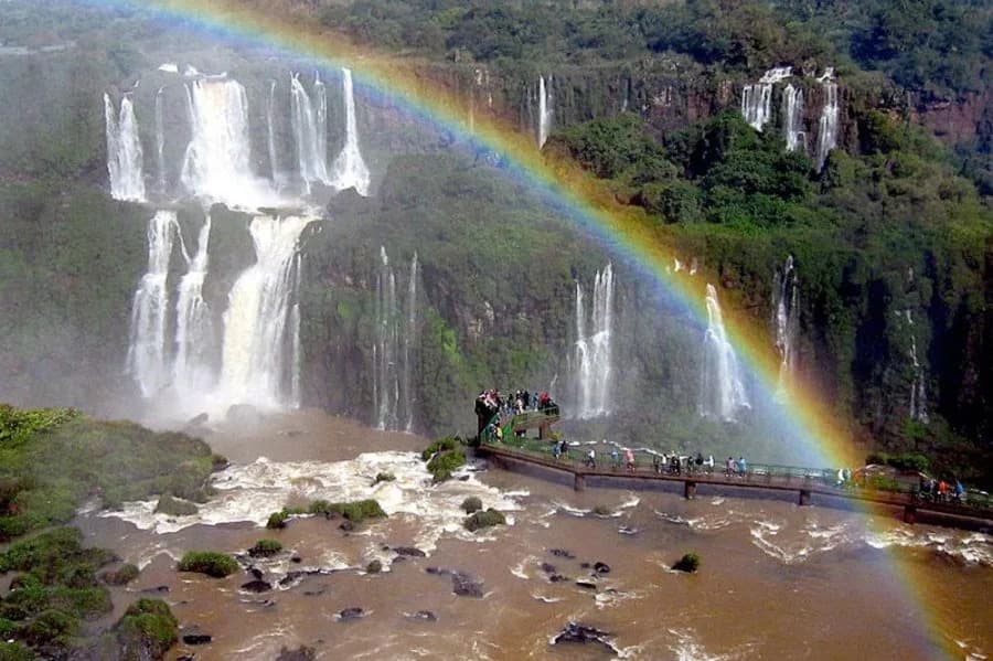 Dutch Tourist Killed After Macuco Safari Boat Capsizes at Iguazu Falls