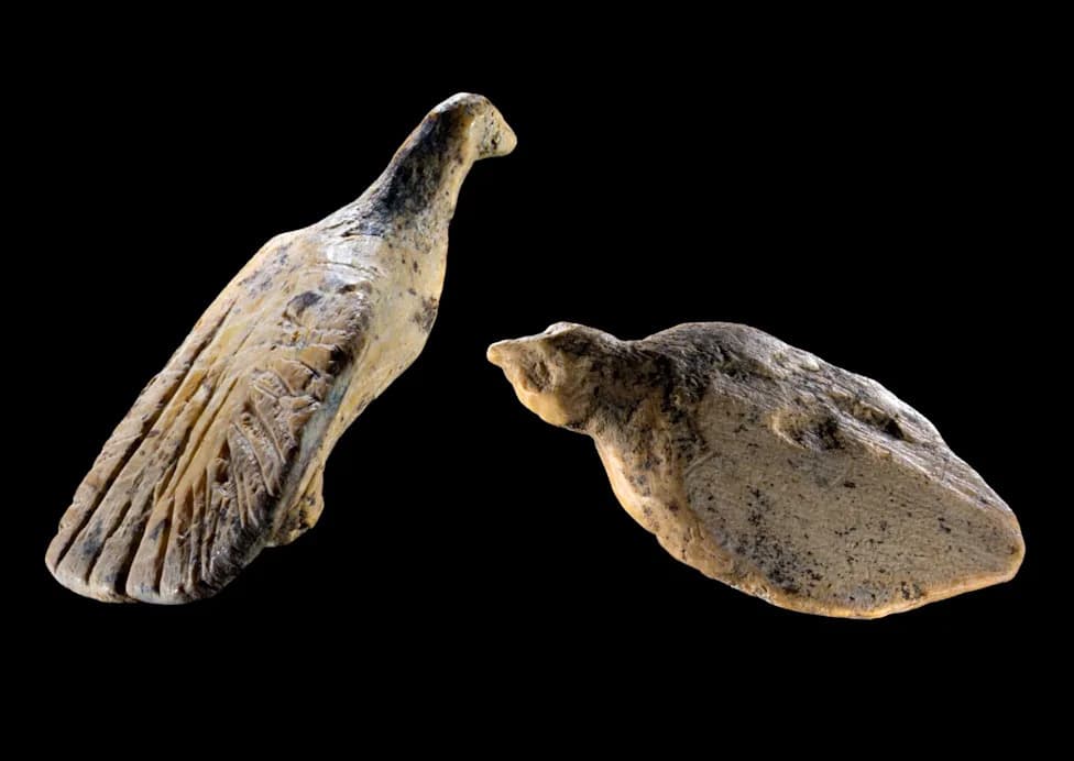Tiny 40,000‑Year‑Old Ivory Bird Figurines Unearthed at Hohle Fels — Called 'Find of the Year'