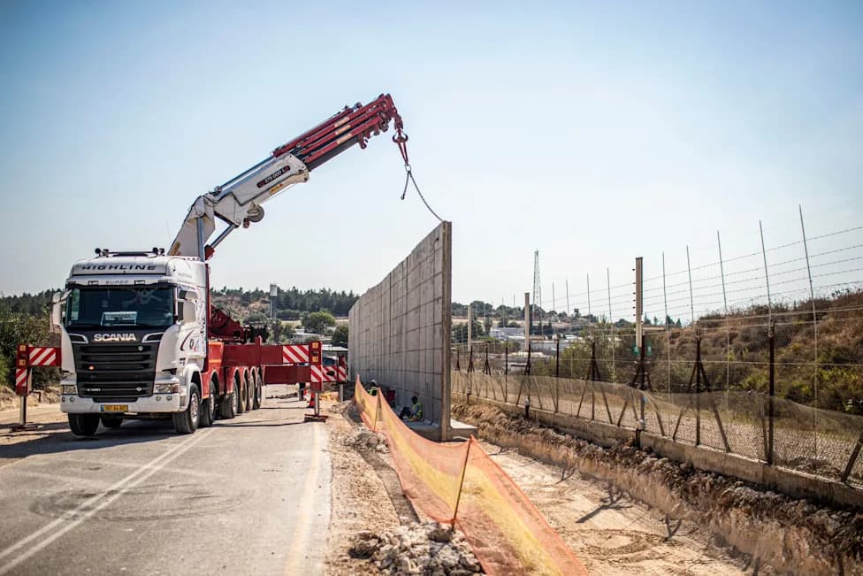 Israeli Army Seizes West Bank Land to Upgrade Road Linking New Settlements, NGO Says It May Breach Law