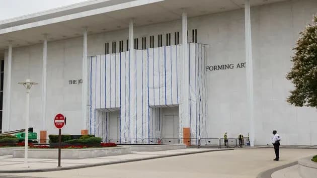 Kennedy Center Pauses Decades-Long Free Public Tours Amid Political Dispute, NYT Reports