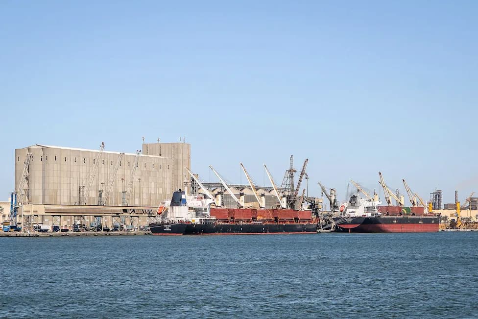 IRGC Says It Struck US Assets In Kuwait After US Hits Iran — Fears Of Wider Regional Escalation