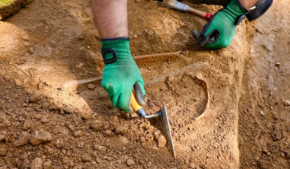 Nearly 3,000-Year-Old Burial Found Near San Salvador Offers Rare Glimpse Into Pre‑Maya Life