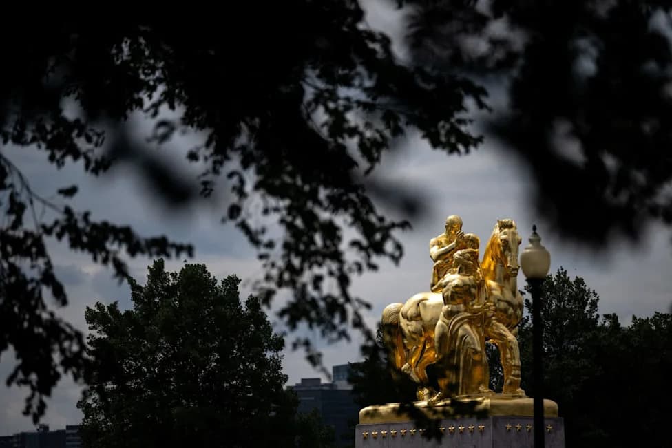 Trump Unveils Four 19‑Foot Bronze Statues Regilded With 23‑Karat Gold in Washington, D.C.