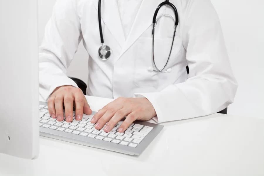The Future of Medicine: AI as a Doctor’s Copilot — Personalization, Patient Power and a Medicare Wake-Up Call