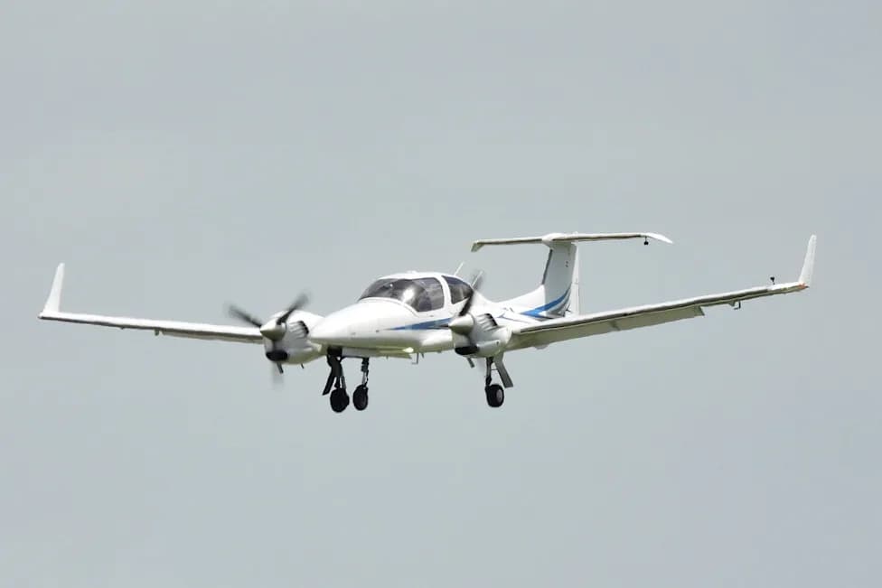 FAA Investigates After Rear Baggage Door Detaches From Diamond DA42 Mid‑Air Over North Las Vegas