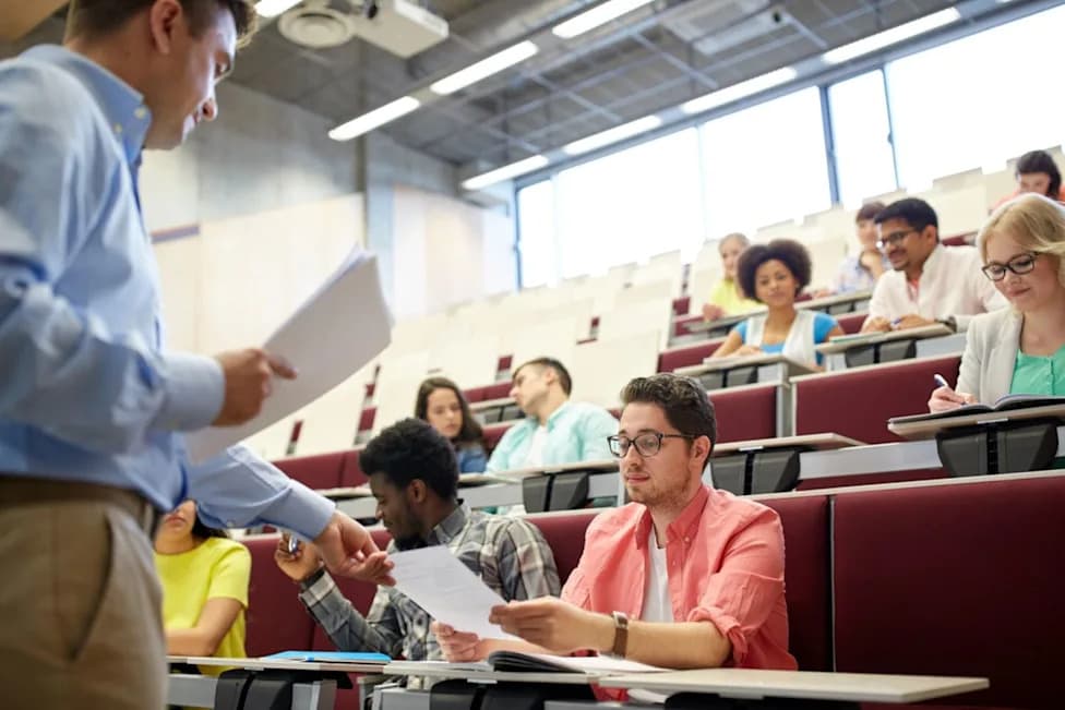 AI Proctoring Collapse: UNAM Forces 58,000 Applicants To Retake In-Person Entrance Exam