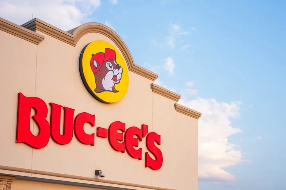 Buc-ee's Sues Small Ohio Minimart Over Beaver Logo, Sparking Local Backlash