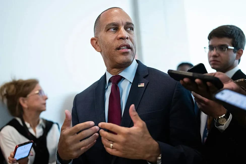 New Poll Shows Mixed Views of Hakeem Jeffries Among Democratic Voters — Progressive Messaging Lowers Support
