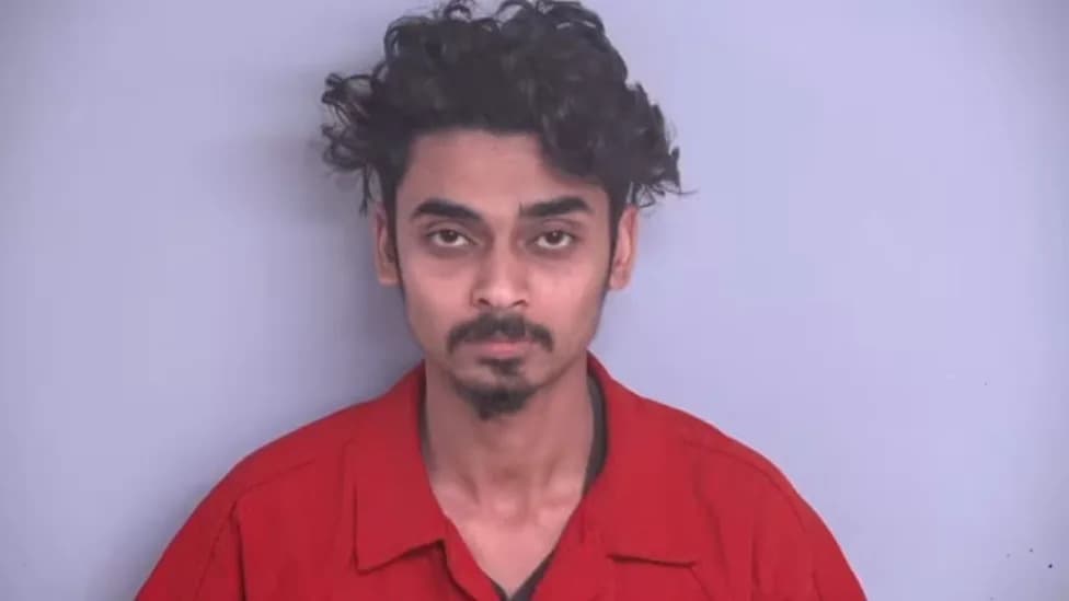 Impostor 'U.S. Marshal' Scam: 75-Year-Old Loses Over $300,000 After Being Pressured to Buy Gold