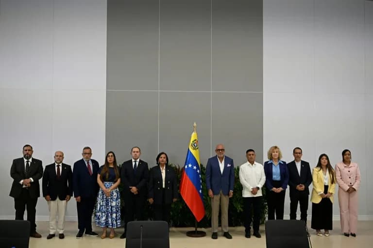 US-Backed Transition Talks Kick Off in Caracas as Opposition Returns From Exile