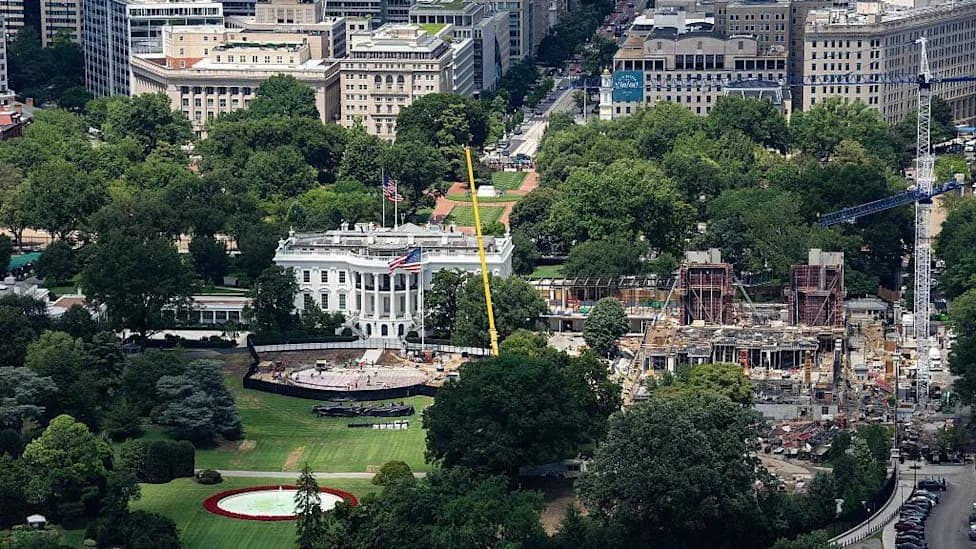 Appeals Court Pauses Trump’s $400M White House Ballroom, Setting Up Possible Supreme Court Showdown