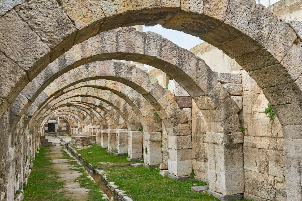 1,500-Year-Old Mosaic Unearthed Beneath Ancient Smyrna — Intact Floor Sheds Light on Daily Life in İzmir