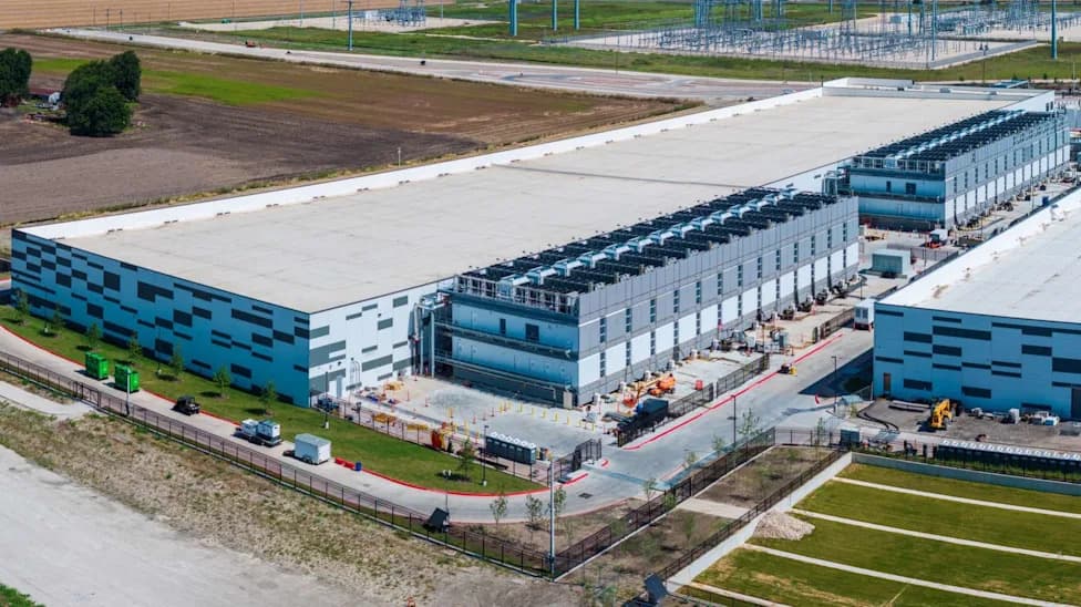AI Data Centers Become Midterm Flashpoint in Alabama Over Secrecy, Health and Utilities