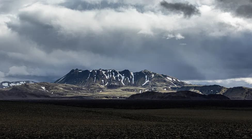 Underground Gas Releases Amplified Volcanic Crises, Driving Ancient Climate Swings and Mass Extinctions