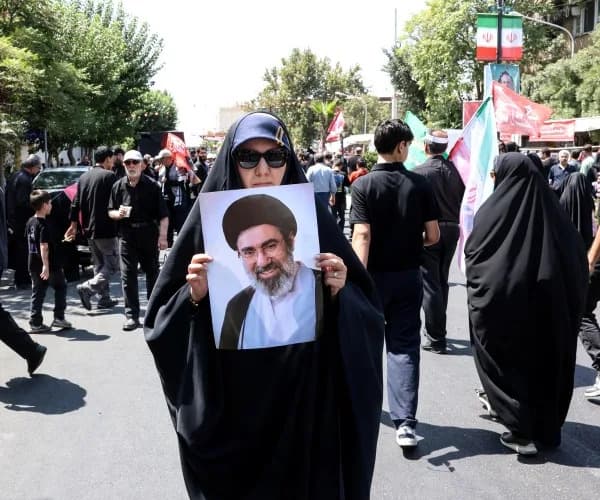 Rare Video of Mojtaba Khamenei Sparks Doubts Over When It Was Filmed
