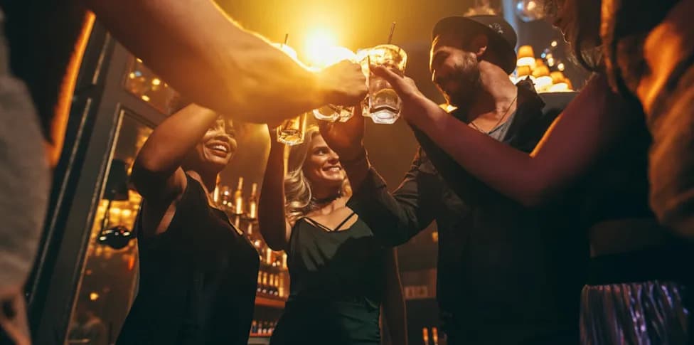Memphis Lounge Raises Entry Age to 30 After Multiple Incidents, Drawing Local Support