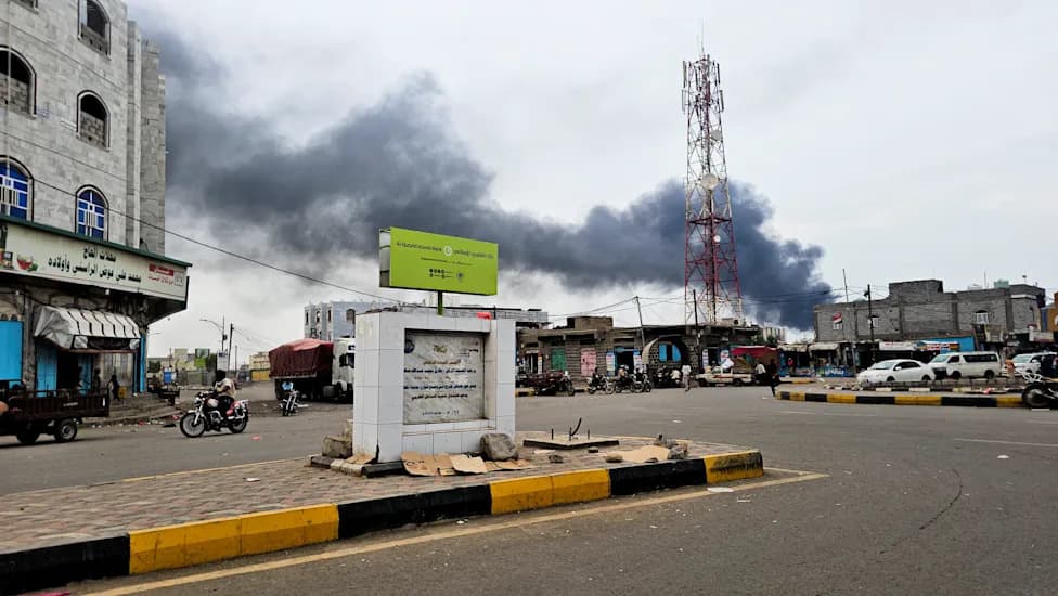 Houthis Launch Ballistic Missiles On Al‑Makha And Marib As Fighting Escalates