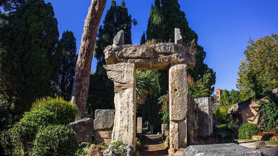 Routine Wall Work in Rome Unearths Elaborate Roman Building With Mosaics and Painted Ceilings