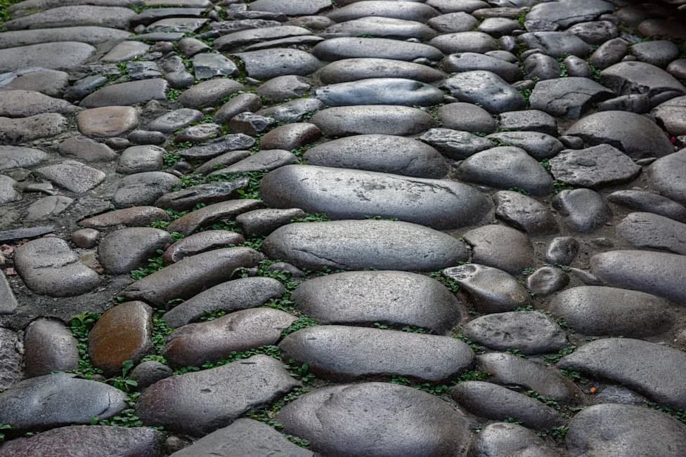 Construction of A8 Autobahn Uncovers 2,000-Year-Old Roman Alblimes Road on the Swabian Alb