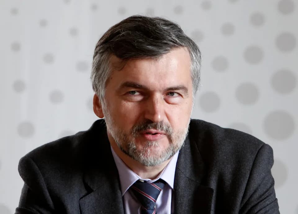 Senior Russian State Bank Economist Warns Of Looming Social Crisis Over War Costs