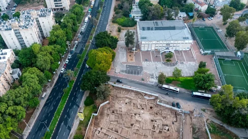 1,300-Year-Old Planned Trade and Production Complex Found Beneath Ramat Gan Stadium Parking Lot