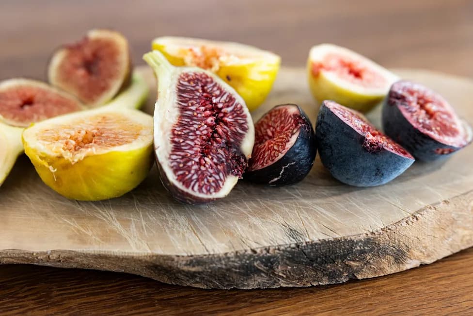 Bulgaria Seizes 45 Pistols Hidden in Turkish Lorry of Figs Bound for Germany