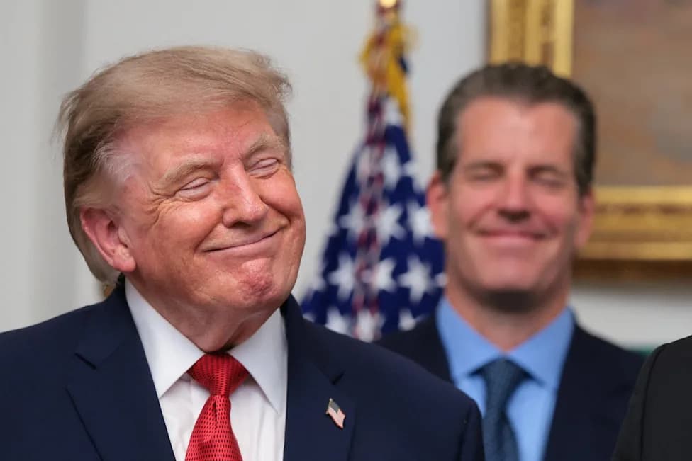 Emerson Poll: Trump Approval Steady as Democrats’ Generic-Ballot Lead Narrows