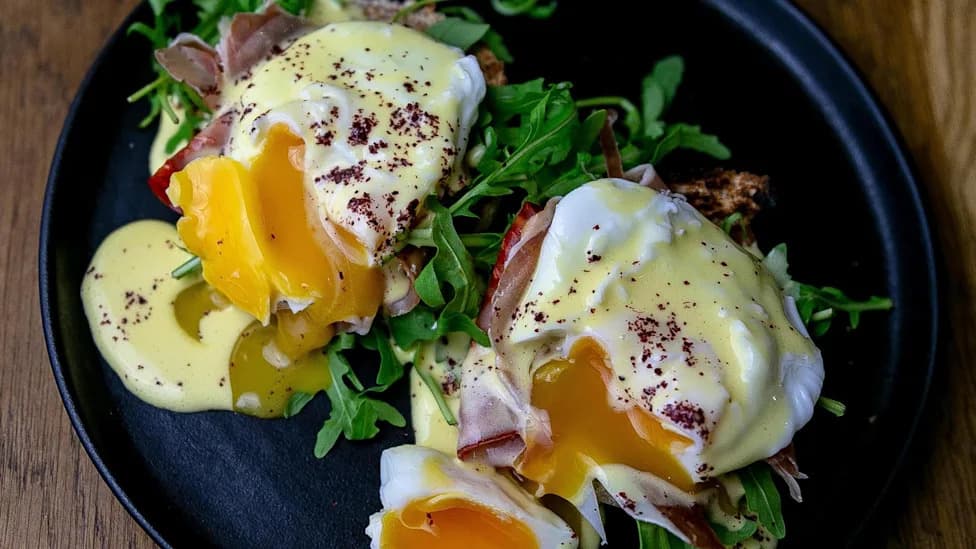 Vulnerable People Advised To Avoid Runny Eggs When Eating Out Amid Salmonella Outbreak
