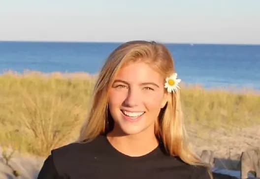 How a Teen Regained a Sense of Control While Fighting Hodgkin's Lymphoma