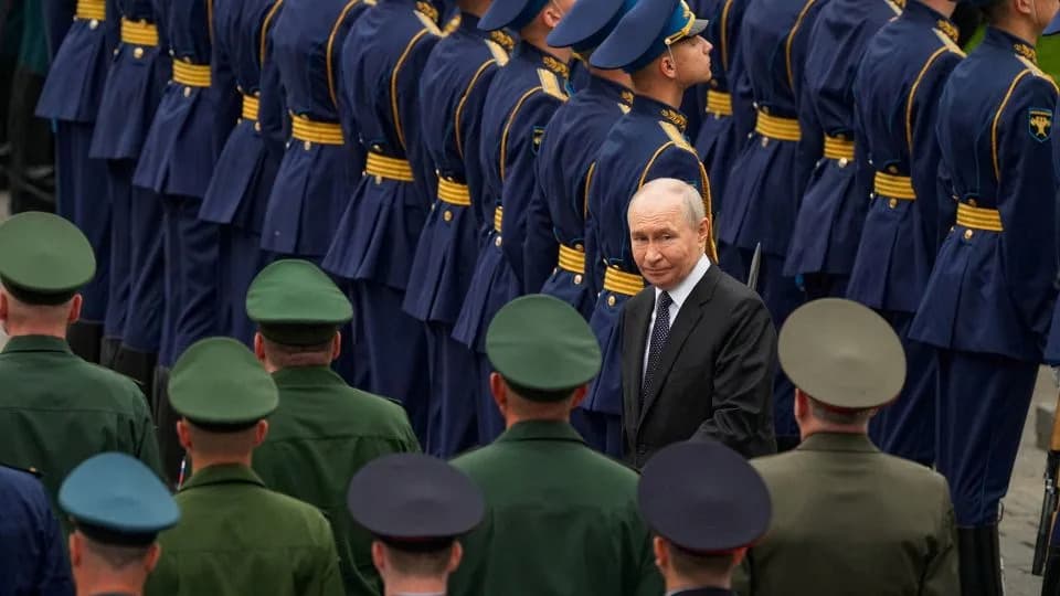 Zelensky Warns Russia May Mobilize 300,000 More Troops as Kyiv Pushes for More Patriots and Asters