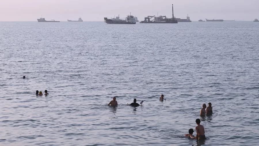 How Much Oil Is Really Getting Through the Strait of Hormuz? US Claims Control, Experts Doubt the Gains