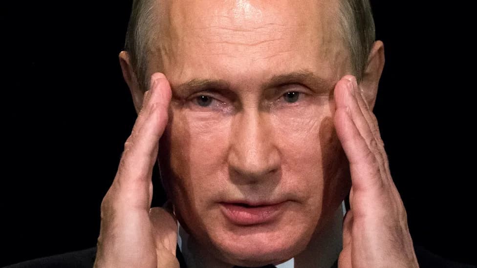 Drone Blitz Deepens Putin's Troubles — Ozon and Wildberries Logistics Hit, Markets Tumble