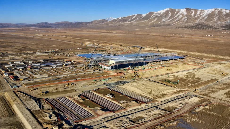 Planned US AI Data Centers Could Produce 101.5M Tons of CO₂ — Equivalent To 24 Million Cars