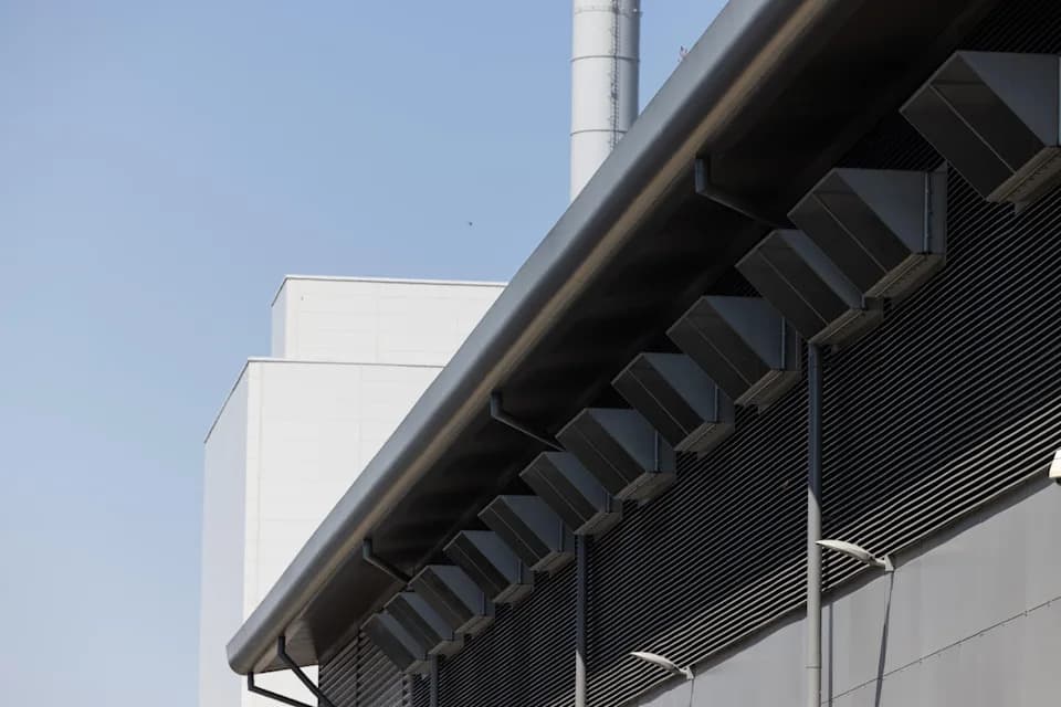 Massive Data-Centre Hub May Be Heating Slough — Residents and Researchers Raise Concerns