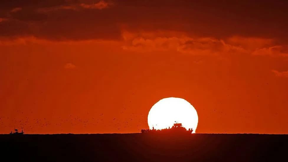 Global Oceans Hit Record Warmth as El Niño Strengthens — Seas Reach 21.1°C