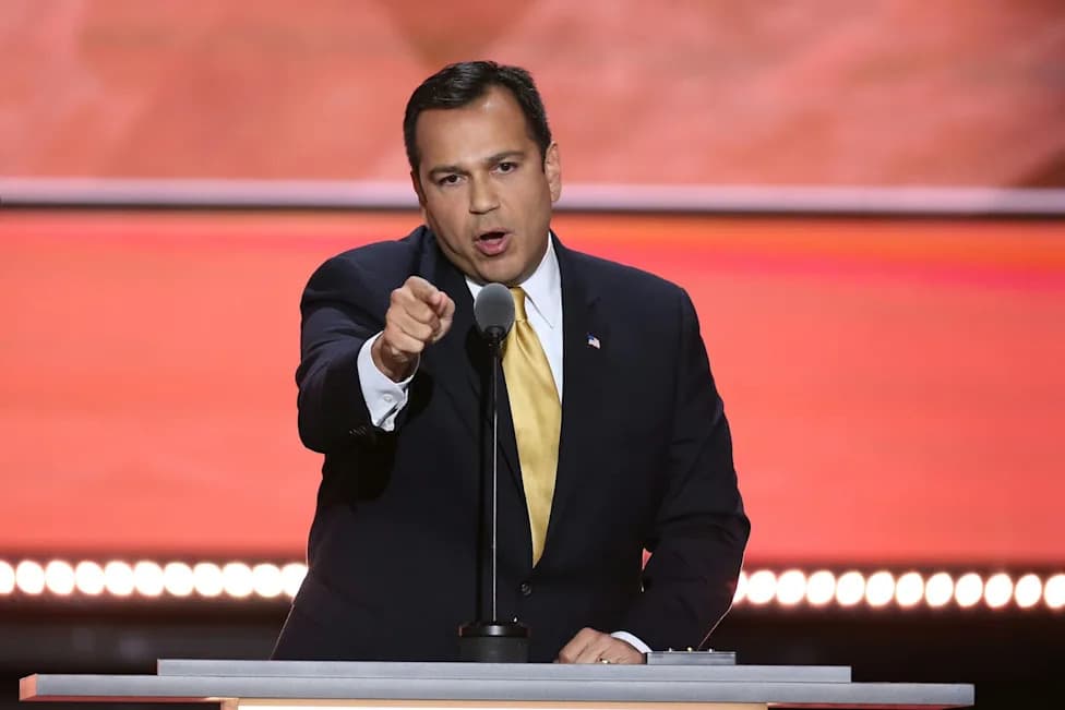 Kentucky GOP Candidate Quietly Drops Trump Messaging — A Sign GOP Is Softening Its Ties?