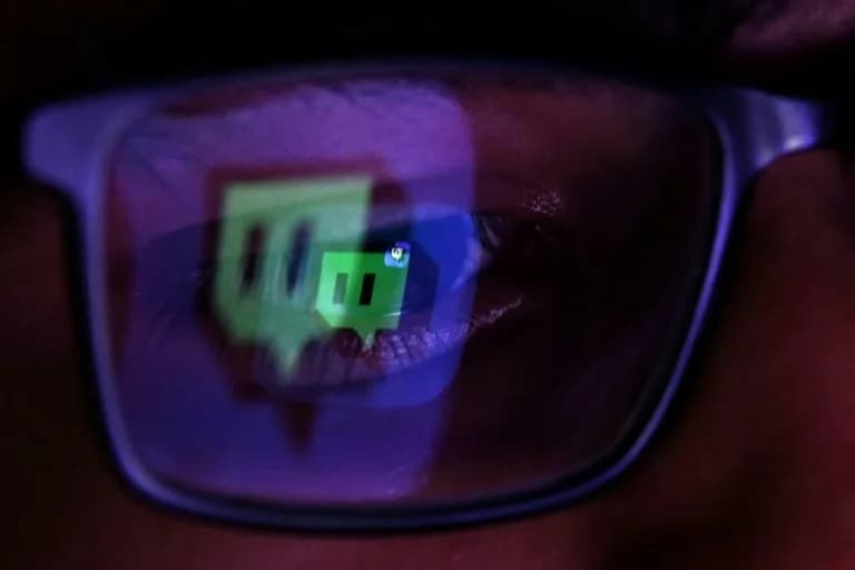Australian Under-16s Return to Instagram, TikTok and Snapchat Despite National Ban, Data Shows