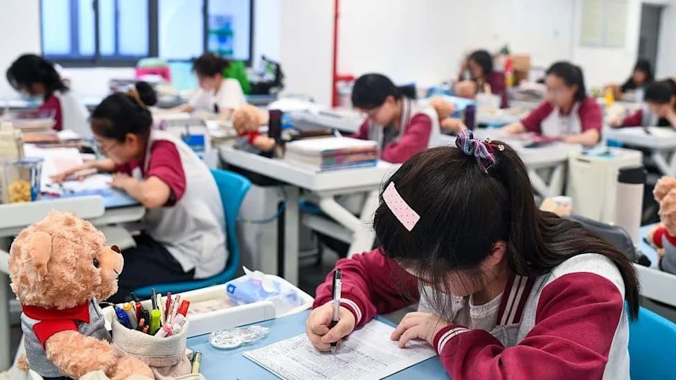 Chinese Teens Turning to Prescription Drugs to 'Escape Reality' as Exam Pressure Rises