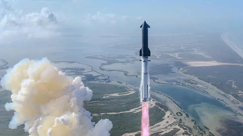 SpaceX May Retire Falcon 9 for Starship — What Pilots and U.S. Airspace Could Face