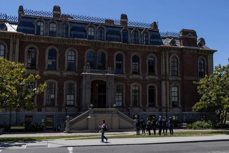 Trump Administration Moves To Tighten Internships For International Students, Warns Schools Over CPT Abuse
