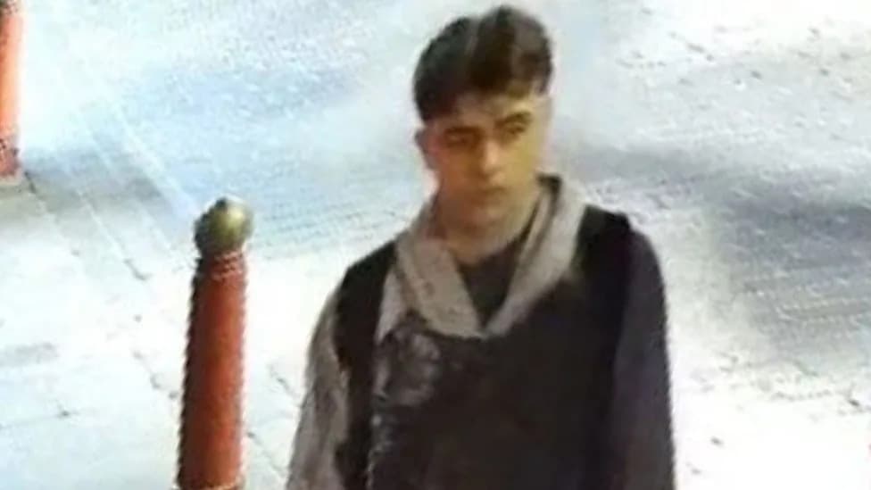 Police Release CCTV Image After Woman Raped In Covent Garden