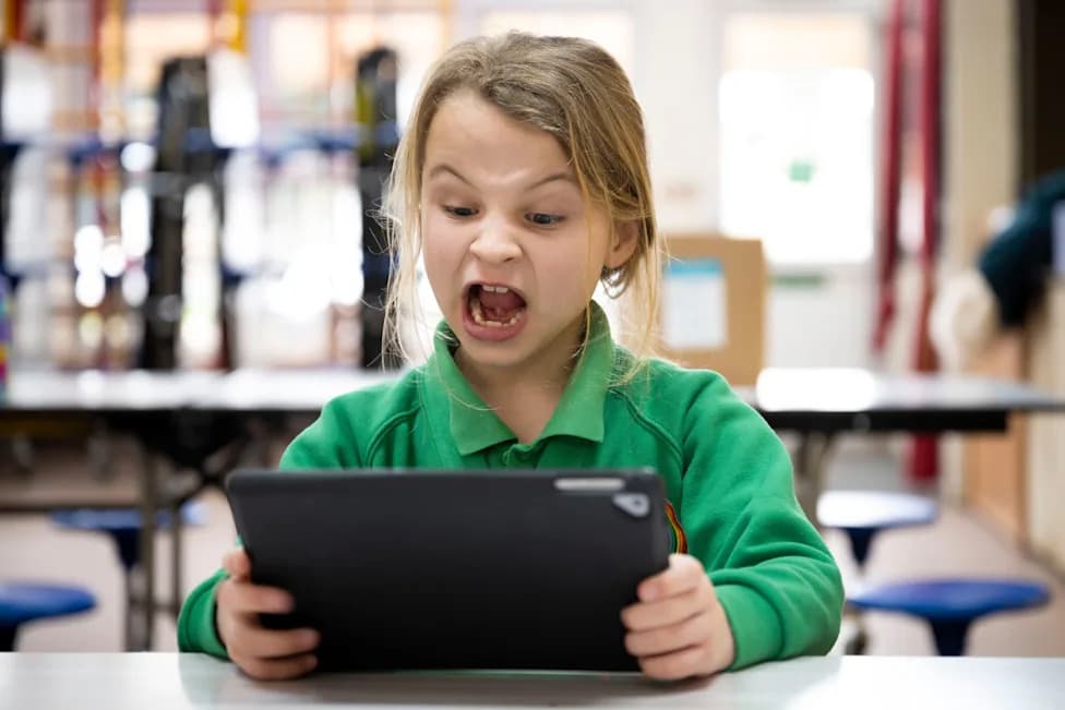 Alpha School’s AI Tutoring Push: Can Adaptive Software Replace Classroom Teaching?