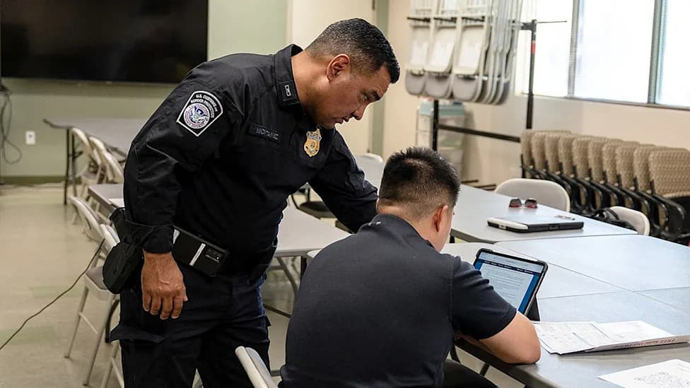 Buffalo Convention Center Cancels DHS Job Fair Over ICE Participation, Provoking Political Backlash