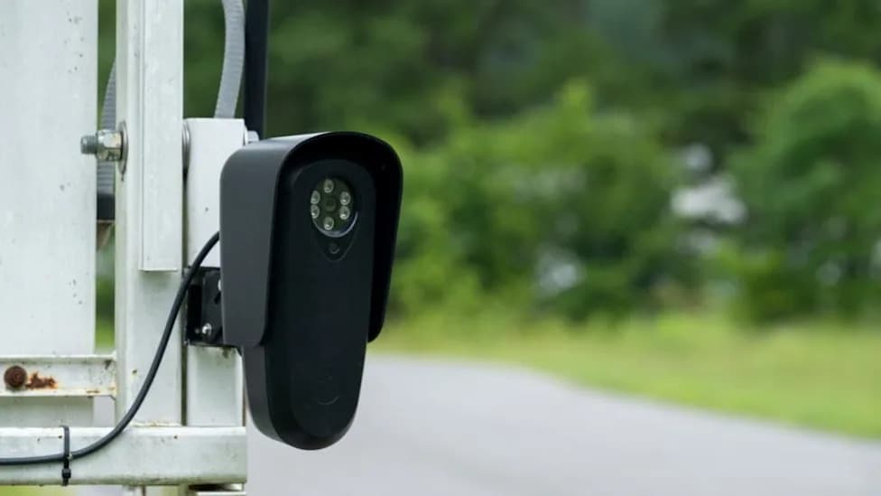 Sen. Hawley Demands Answers From Flock Safety Over Alleged 'Abuse and Misuse' of Vehicle Data