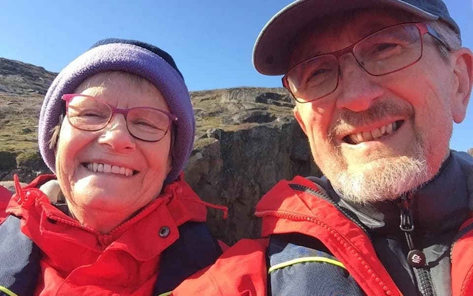 Widow Sues Singapore Airlines After Husband Dies When Flight Dropped 6,000ft