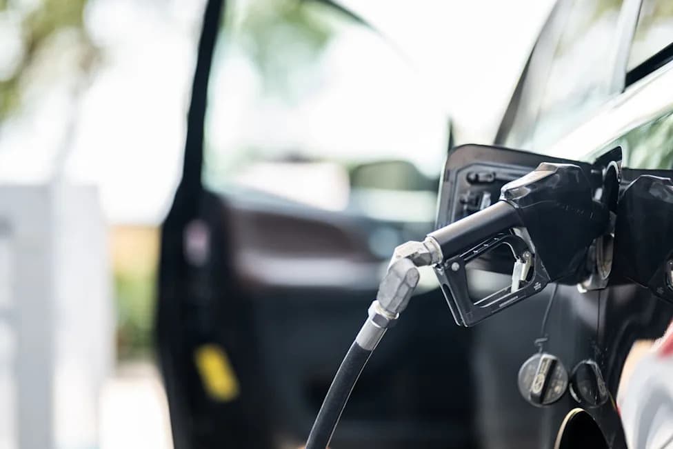 EPA Approves Early Sale Of Winter-Blend Fuel To Ease Pump Prices — But Pollution Risks Rise