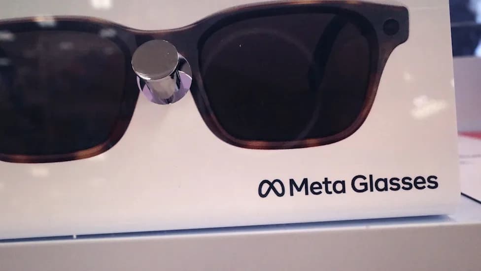Woman Says Ray-Ban Meta Glasses Secretly Filmed Her — Video Hit ~200,000 Views Before It Was Removed