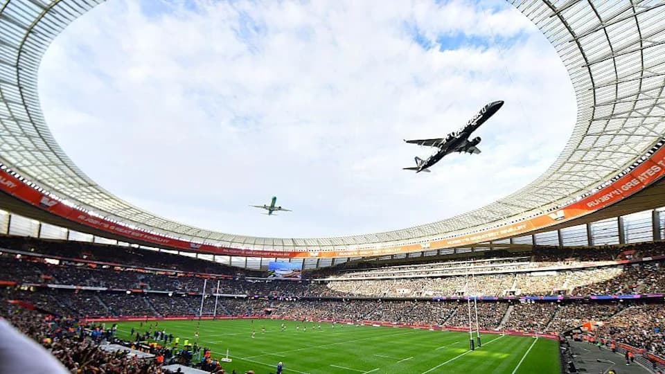Airlink Defends Dramatic Low-Altitude Flypast Over Packed Cape Town Stadium
